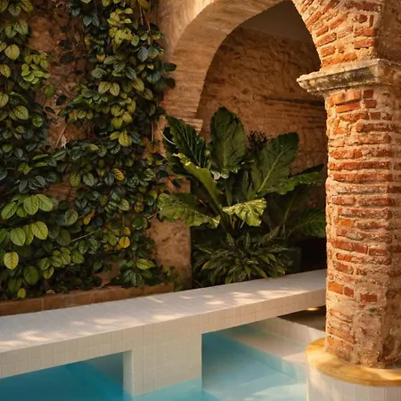 Villa Nok Award Winning 4br Wih Pool At Getsemani