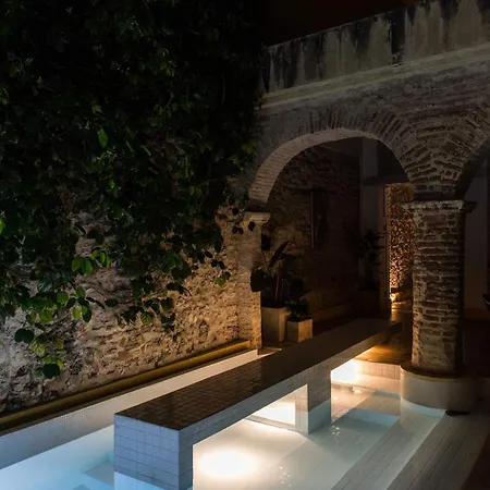 Nok Award Winning 4br Wih Pool At Getsemani *